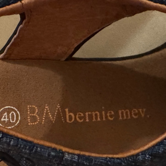 Bernie Mev Sz 40 Navy Lace Up Sandals EUC😊😊 - Picture 5 of 11